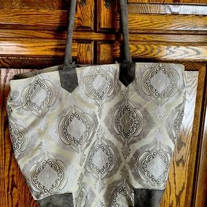 NWOT Gorgeous tote bag set. Perfect for Bride👰‍♀️